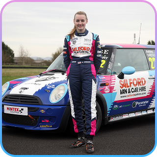 Ashley Gregory portrait - Meet Ashley