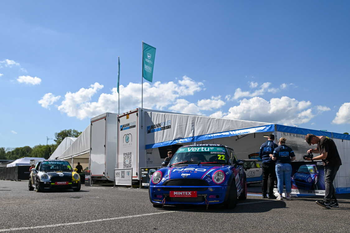 Brands Hatch Indy 2025 - Race Day 2